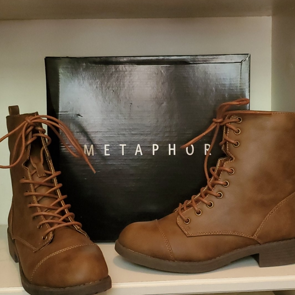 Metaphor Lace-up Combat Boots